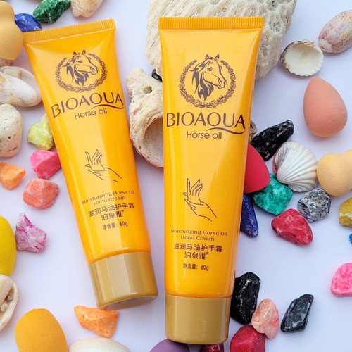 کرم آبرسان ترمیمی و جوانساز پوست دست و پا روغن اسب بیواکوا Bioaqua