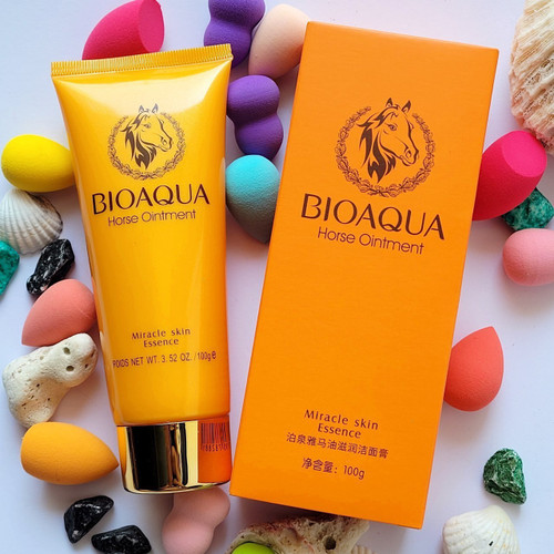 فوم شستشو و سفید کننده صورت با عصاره روغن اسبBIOAQUA