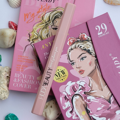 خط چشم ماژیکی مشکی و مات هدی بیوتی طراحی جدید Huda beauty