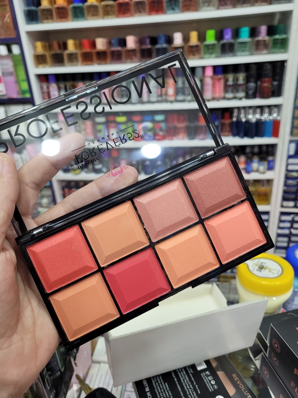 پالت رژگونه 8 رنگ اسپات‌لایت فوراور 52 حرفه ای (Daily Life Forever52 8 Color Spotlight Blusher Palette - SPB001)