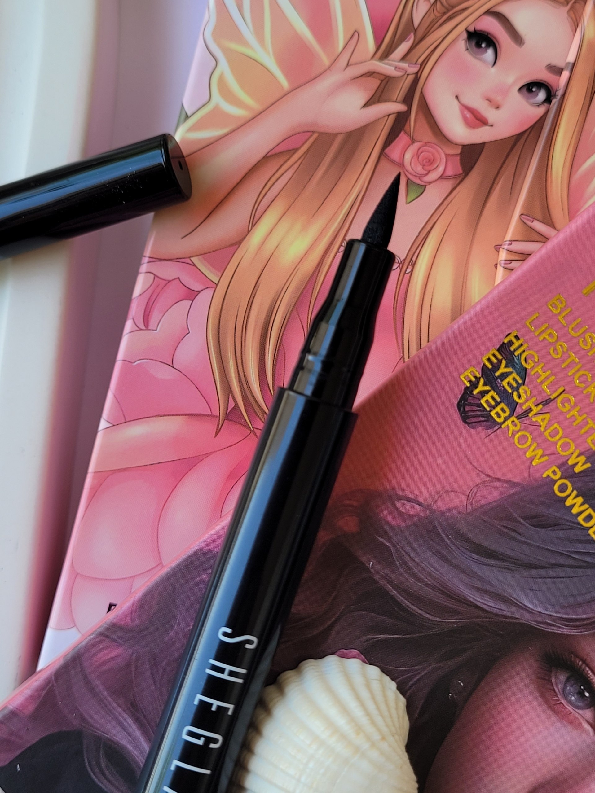 خط چشم ماژیکی ضدآب شیگلم SHEGLAM Pro Precision Waterproof Liquid Eyeliner