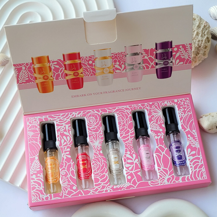 پک کادوئی ۵ تایی عطر زنانه یارا (Yara)